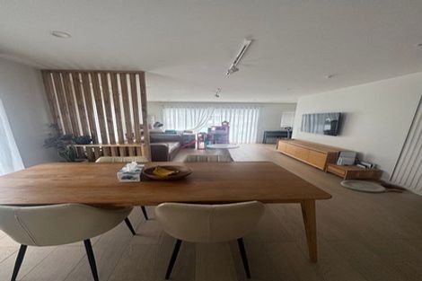 Photo of property in 166b Newlands Road, Newlands, Wellington, 6037