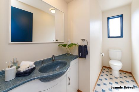 Photo of property in 55 Royal Oak Drive, Kelvin Grove, Palmerston North, 4414