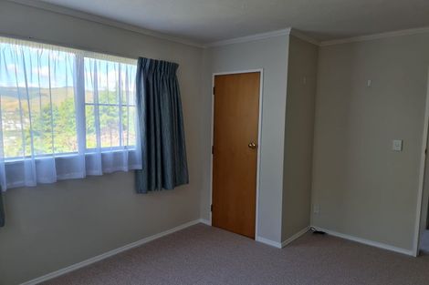 Photo of property in 29 Westhaven Drive, Tawa, Wellington, 5028