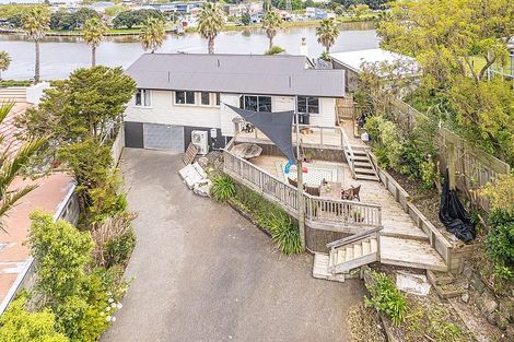 Photo of property in 67 Anzac Parade, Durie Hill, Whanganui, 4500