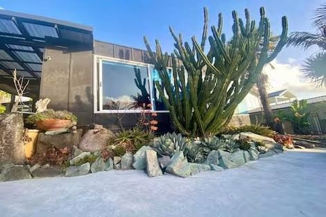 Photo of property in 4 Outlook Road, Greenhithe, Auckland, 0632