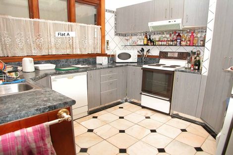 Photo of property in 5 Hanson Street, Mount Cook, Wellington, 6021