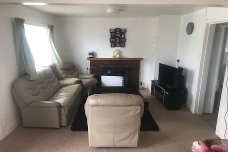 Photo of property in 140 Shakespeare Street, Leamington, Cambridge, 3432