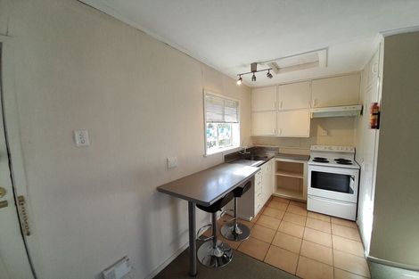 Photo of property in 5b Rosebank Road, Avondale, Auckland, 1026