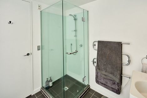 Photo of property in Portal Apartments, 6a/42 Cable Street, Te Aro, Wellington, 6011