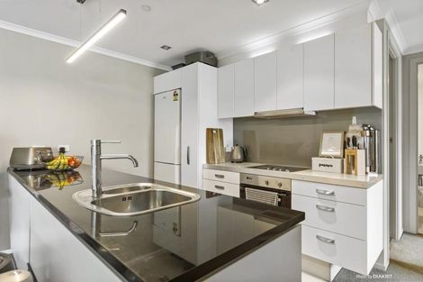 Photo of property in Bellagio Apartments, 8e/39 Taranaki Street, Te Aro, Wellington, 6011