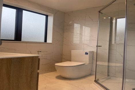 Photo of property in 21 Cronshaw Road, Karaka, 2113