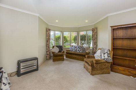 Photo of property in 4 Emerald Hill Drive, Birchville, Upper Hutt, 5018