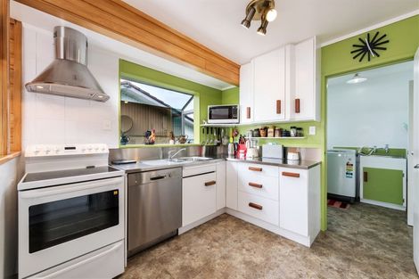 Photo of property in 17 Harmel Road, Glendene, Auckland, 0602