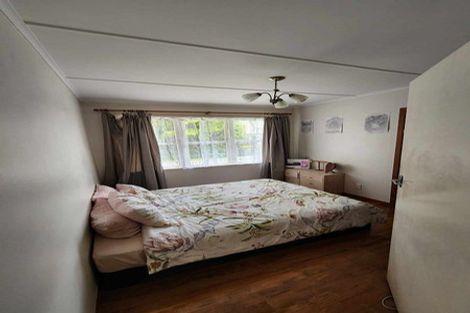 Photo of property in 5 Barrys Road, Glendene, Auckland, 0602