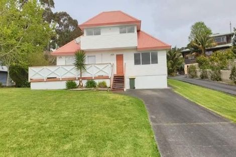 Photo of property in 41 Esther Place, Red Beach, 0932