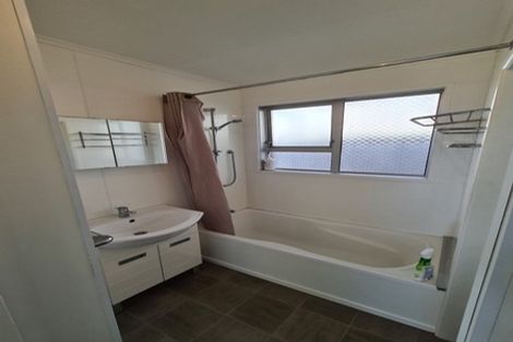 Photo of property in 2/31 Findlay Street, Moturoa, New Plymouth, 4310