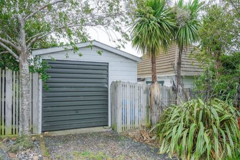 Photo of property in 215 Elgin Road, Balaclava, Dunedin, 9011