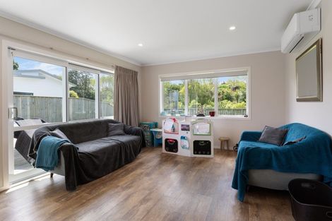 Photo of property in 5 Kingi Te Ahoaho Place, Otaki, 5512