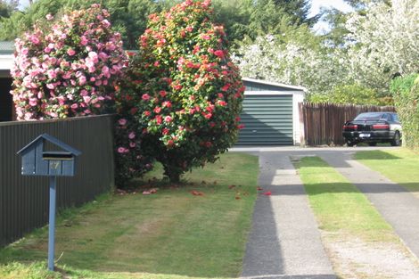 Photo of property in 17 Joanne Crescent, Pukehangi, Rotorua, 3015