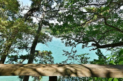 Photo of property in 254 Wade River Road, Wade Heads, Whangaparaoa, 0932