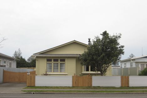 Photo of property in 12 Chambers Street, Te Awa, Napier, 4110