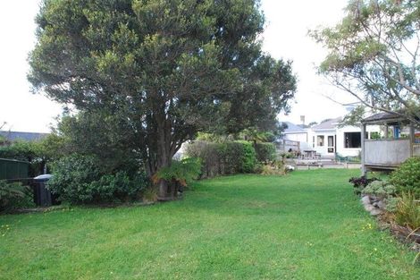 Photo of property in 4 Chatham Street, Berhampore, Wellington, 6023