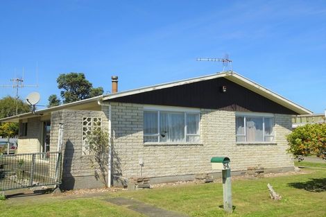 Photo of property in 54 Futter Street, Foxton, 4814