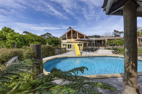 Photo of property in 308 Henderson Valley Road, Henderson Valley, Auckland, 0612