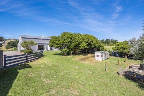 Photo of property in 125 Derham Road, Te Horo, Otaki, 5581