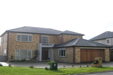 Photo of property in 2 Zara Court, Flat Bush, Auckland, 2016