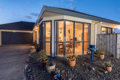 Photo of property in 313 Gravatt Road, Papamoa Beach, Papamoa, 3118