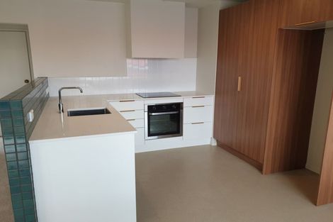 Photo of property in 2/7 Ian Place, Glendene, Auckland, 0602