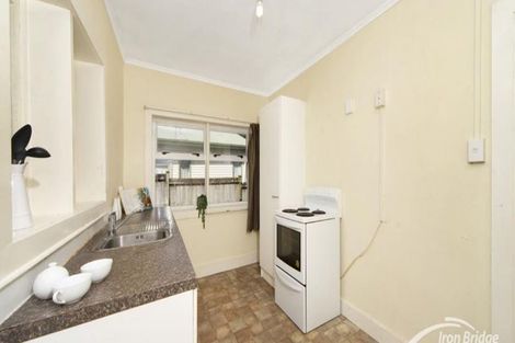 Photo of property in 12 Hutchinson Avenue, New Lynn, Auckland, 0600