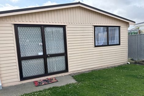 Photo of property in 18 Park Road, West End, Palmerston North, 4412