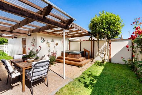 Photo of property in 2/800 Willowpark Road South, Akina, Hastings, 4122