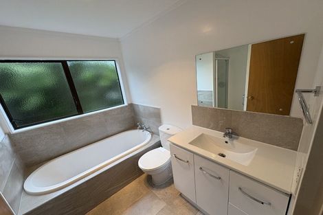 Photo of property in 6 Flinders Place, Johnsonville, Wellington, 6037