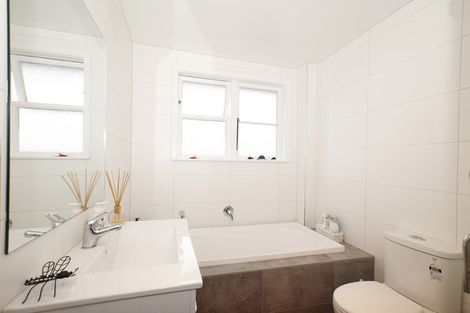 Photo of property in 91 Massey Street, Frankton, Hamilton, 3204