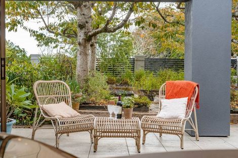 Photo of property in 18b Stratford Avenue, Milford, Auckland, 0620