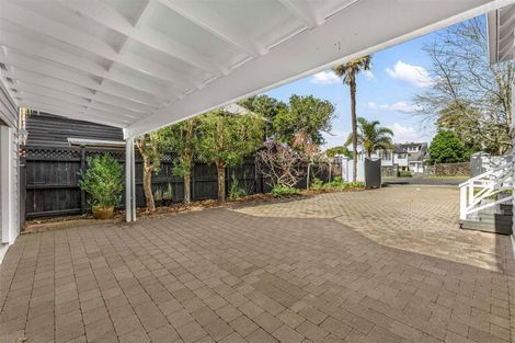 Photo of property in 2 Minnehaha Avenue, Takapuna, Auckland, 0622
