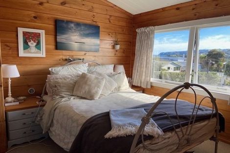 Photo of property in 21 Bayview Road, Paremata, Porirua, 5024