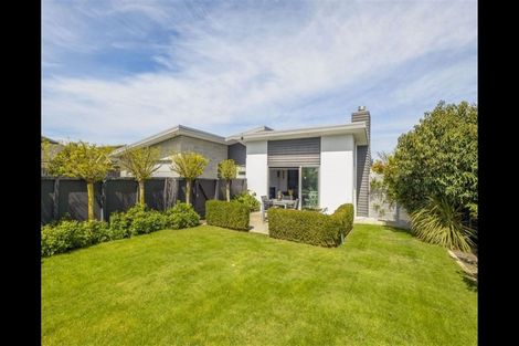 Photo of property in 29 Woodhaven Place, Parklands, Christchurch, 8083