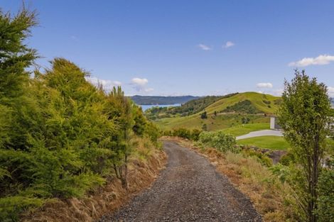 Photo of property in 79 Tarapatiki Drive, Whitianga, 3510
