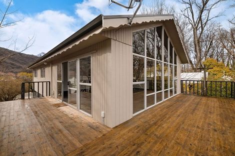 Photo of property in 6 Merioneth Street, Arrowtown, 9302