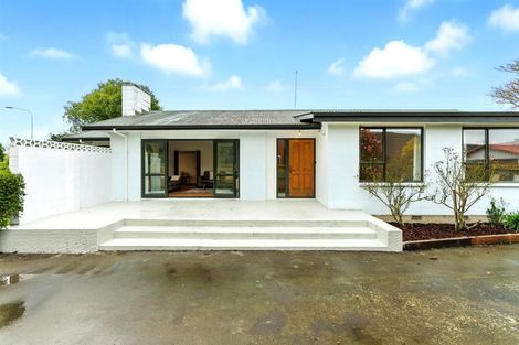 Photo of property in 19 Elwyn Place, Avonhead, Christchurch, 8042