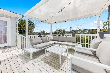 Photo of property in 113 Brightside Road, Stanmore Bay, Whangaparaoa, 0932