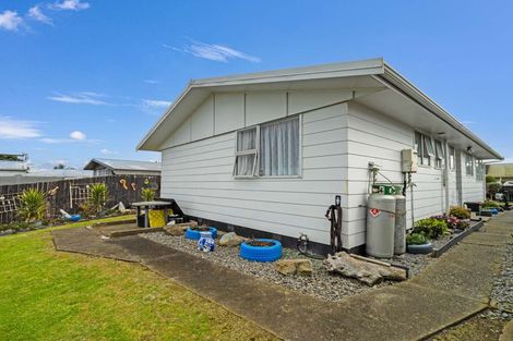 Photo of property in 31 Cross Street, Castlecliff, Whanganui, 4501