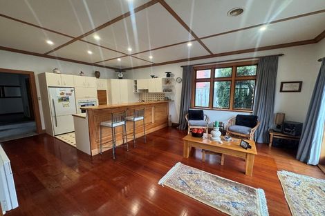 Photo of property in 1 Newcombe Crescent, Karori, Wellington, 6012