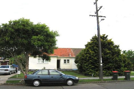 Photo of property in 5 Humariri Street, Point Chevalier, Auckland, 1022