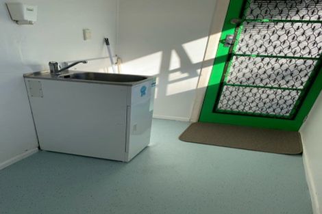 Photo of property in 41 Parrs Cross Road, Henderson, Auckland, 0612