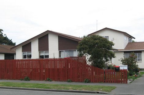 Photo of property in 2/16 Kawau Crescent, Bromley, Christchurch, 8062
