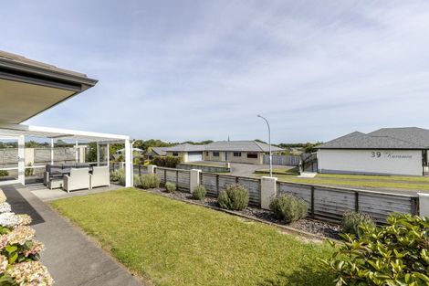 Photo of property in 38 Karamea Street, Whalers Gate, New Plymouth, 4310