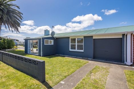 Photo of property in 186 Manly Street, Paraparaumu Beach, Paraparaumu, 5032