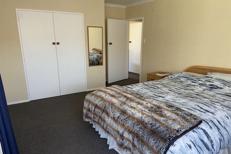 Photo of property in 19 Wallace Place, Hokowhitu, Palmerston North, 4410