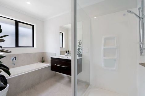 Photo of property in 27 Harriet Johnston Drive, Pokeno, 2402